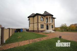 Дом 366м², 3-этажный, участок 18 сот.