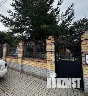 Дом 345м², 3-этажный, участок 10 сот.