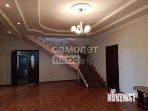 Дом 650м², 3-этажный, участок 16 сот.