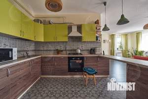 Коттедж 291м², 2-этажный, участок 7 сот.