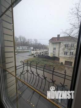 Дом 307м², 3-этажный, участок 383 сот.