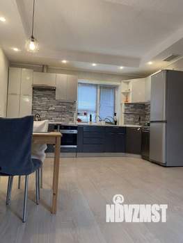 Коттедж 84м², 2-этажный, участок 7 сот.