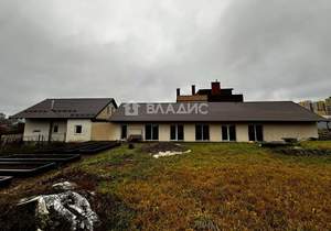 Дом 345м², 3-этажный, участок 13 сот.