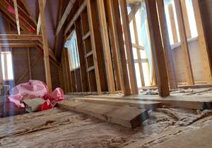 Дом 93м², 2-этажный, участок 4 сот.