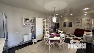 Дом 208м², 2-этажный, участок 4 сот.