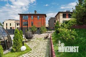 Таунхаус 150м², 3-этажный, участок 2 сот.