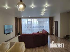 Таунхаус 230м², 3-этажный, участок 2 сот.