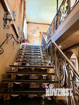 Коттедж 355м², 2-этажный, участок 6 сот.