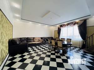 Дом 200м², 2-этажный, участок 6 сот.