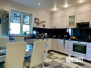 Дом 199м², 2-этажный, участок 6 сот.