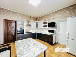 Дом 200м², 2-этажный, участок 6 сот.