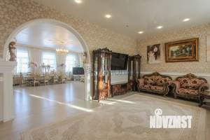 Дом 328м², 3-этажный, участок 11 сот.