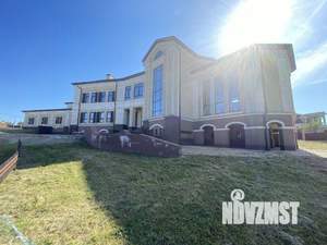 Дом 1604м², 2-этажный, участок 30 сот.