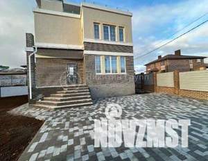 Коттедж 230м², 3-этажный, участок 6 сот.