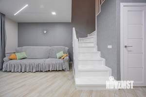 Коттедж 210м², 2-этажный, участок 8 сот.