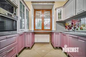 Дом 357м², 3-этажный, участок 6 сот.