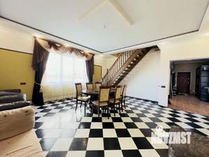 Дом 200м², 2-этажный, участок 6 сот.