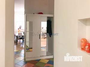 Дом 211м², 2-этажный, участок 6 сот.