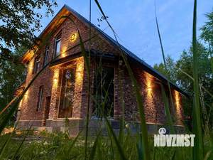 Дом 194м², 2-этажный, участок 15 сот.