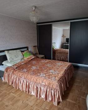 Дом 93м², 2-этажный, участок 5 сот.