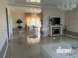 Дом 169м², 2-этажный, участок 10 сот.