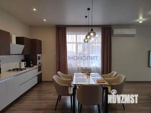 Таунхаус 230м², 3-этажный, участок 2 сот.