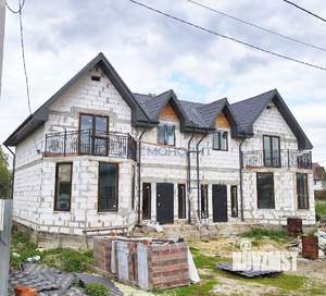 Таунхаус 270м², 2-этажный, участок 6 сот.