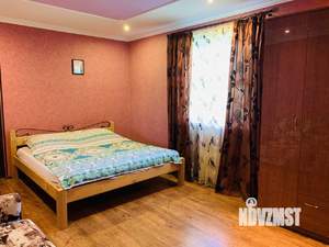 Дом 300м², 2-этажный, посуточно, 