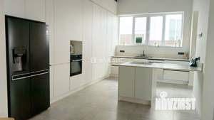 Дом 210м&sup2;, 1-этажный, на длительный срок, 