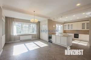 Коттедж 281м&sup2;, 2-этажный, на длительный срок, 