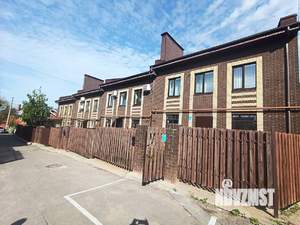 Таунхаус 96м&sup2;, 3-этажный, на длительный срок, 