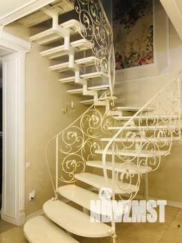 Дом 300м&sup2;, 3-этажный, посуточно, 