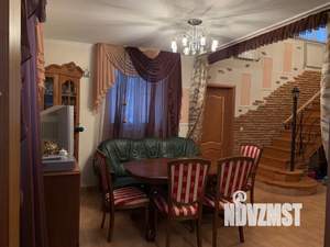 Дом 200м&sup2;, 2-этажный, посуточно, 