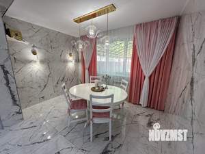 Таунхаус 265м², 3-этажный, на длительный срок, 