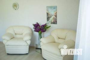 Дом 200м&sup2;, 3-этажный, посуточно, 