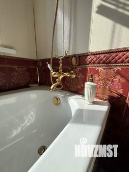 Коттедж 400м&sup2;, 4-этажный, на длительный срок, 