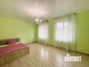 Таунхаус 200м&sup2;, 2-этажный, на длительный срок, 