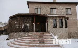 Дом 500м&sup2;, 3-этажный, посуточно, 