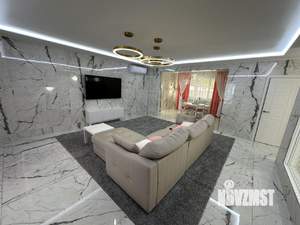 Таунхаус 265м², 3-этажный, на длительный срок, 