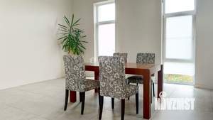 Дом 210м&sup2;, 1-этажный, на длительный срок, 