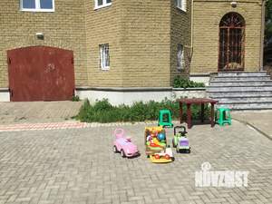 Дом 200м², 3-этажный, на длительный срок, 