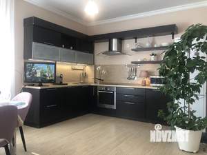 Дом 200м², 2-этажный, на длительный срок, 