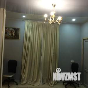 Дом 240м&sup2;, 2-этажный, посуточно, 