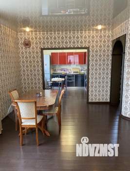 Коттедж 188м², 2-этажный, на длительный срок, 