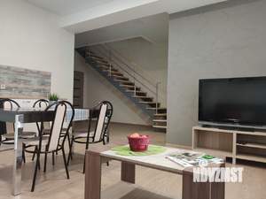 Дом 90м², 2-этажный, на длительный срок, 