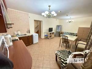 Коттедж 240м², 2-этажный, на длительный срок, 
