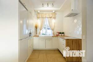 Дом 140м&sup2;, 2-этажный, посуточно, 