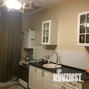 Дом 240м&sup2;, 2-этажный, посуточно, 