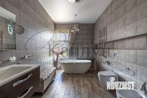 Дом 218м², 2-этажный, участок 15 сот.  