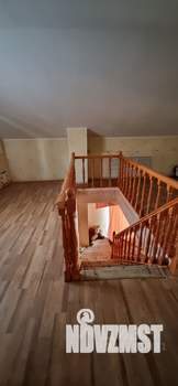 Коттедж 272м², 2-этажный, участок 10 сот.  